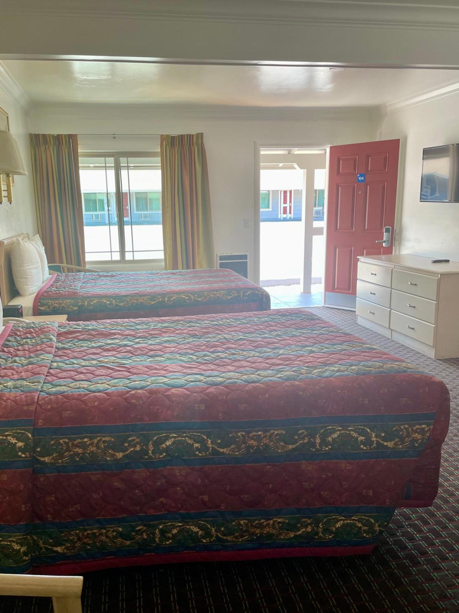 Lark Motel Willits Esterno foto